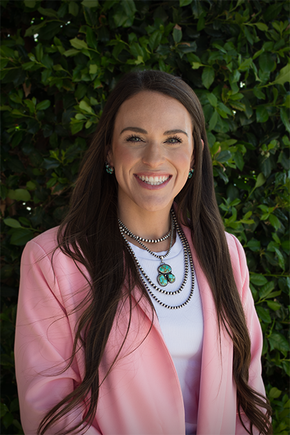 McKenna Block, Customer Service Representative